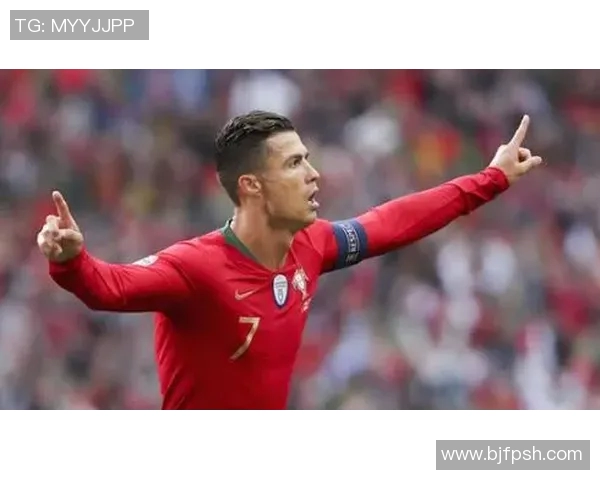 足球明星颜值巅峰瞬间大赏让你领略球场上的帅气风采与魅力